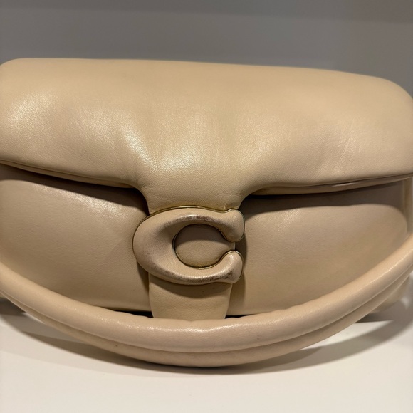 Coach Tabby Pillow 26 Hobo Bag Ivory Leather Adjustable Crossbody - Picture 11 of 13